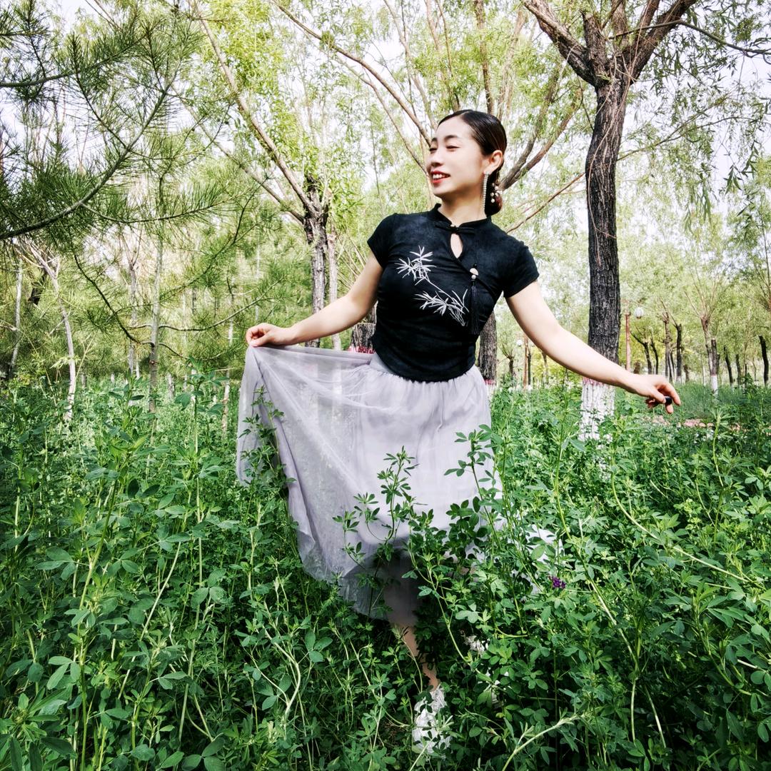 代丽娜依