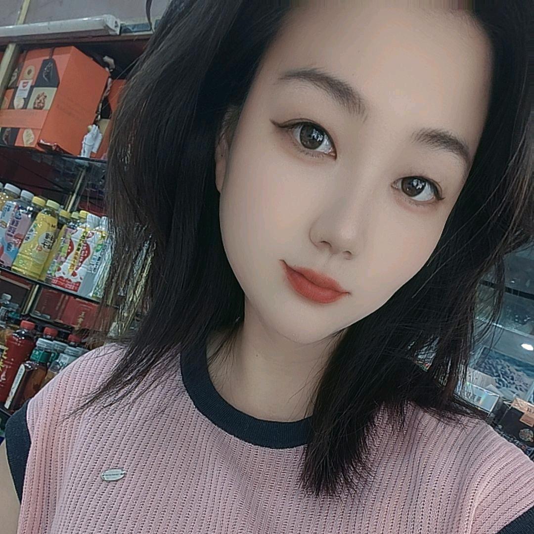 李欣