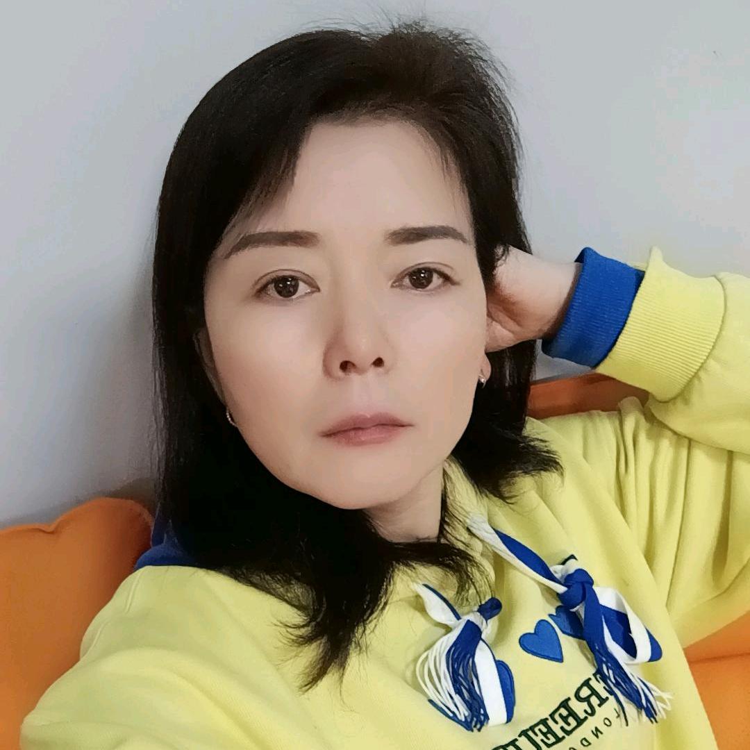 戴丝玉张红梅