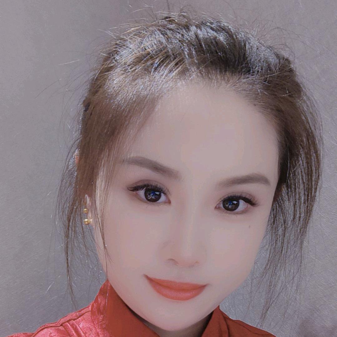 莉莉