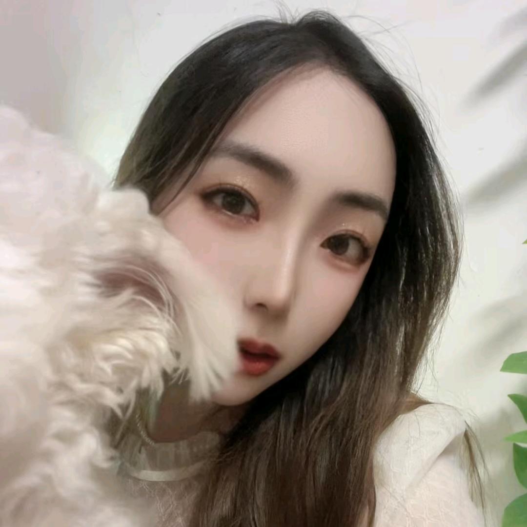 点点小怪兽¹³¹⁴💙🤍