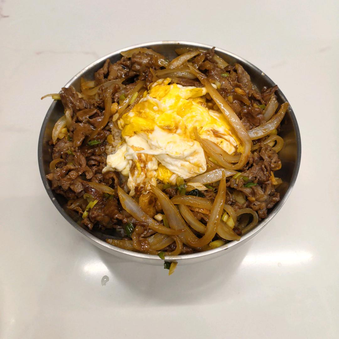 烧汁肥牛饭