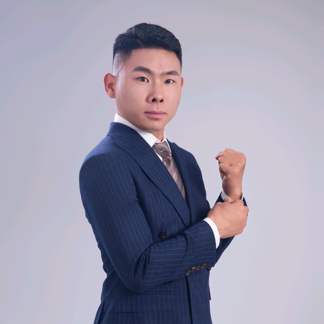 炫武—吉教练