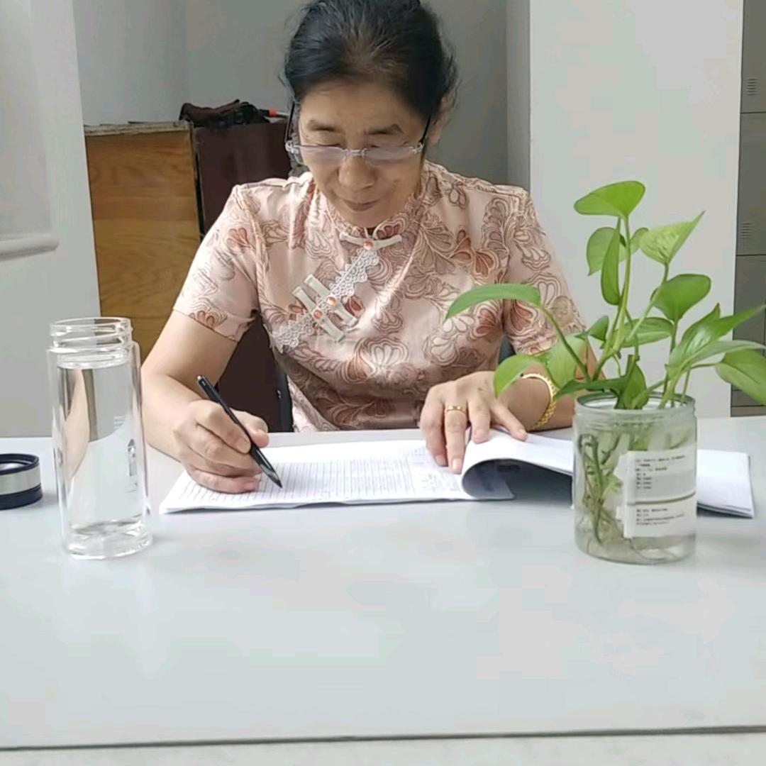 娇阳似火
