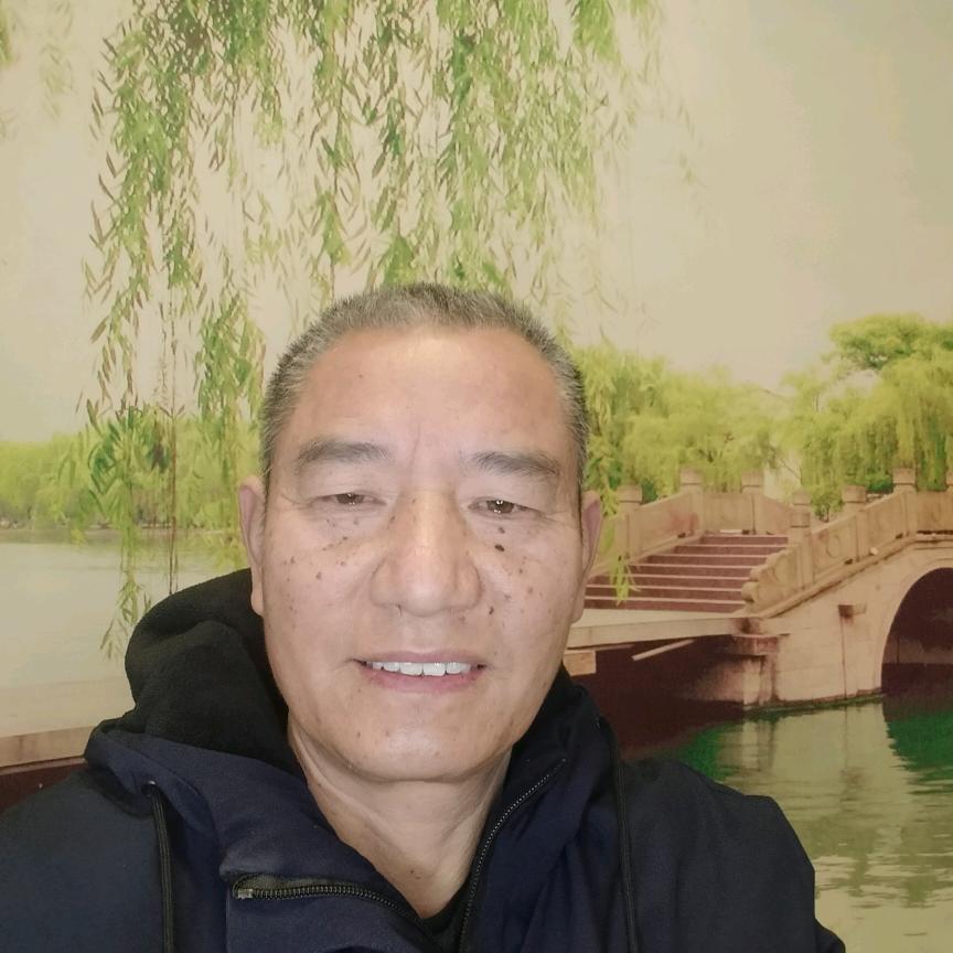 三哥晚8点10