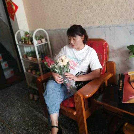 大荔金金婚恋，家政服务
