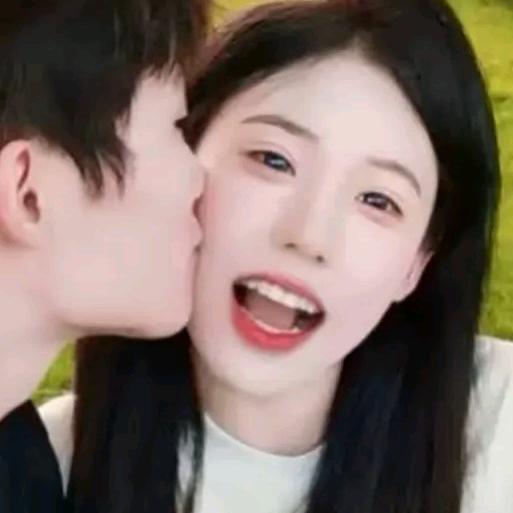 淘淘，启蒙和桂哥。