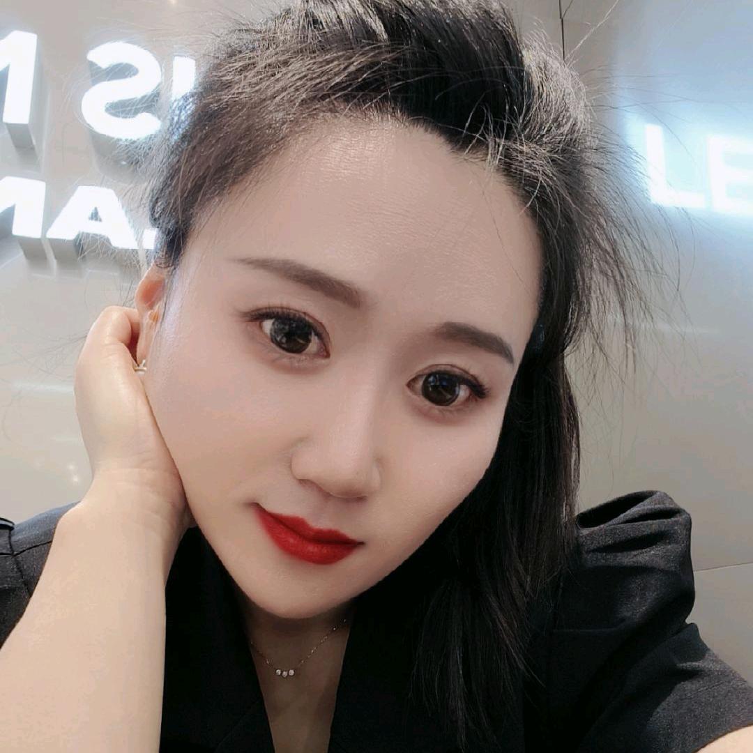 叫 我阿姨😉