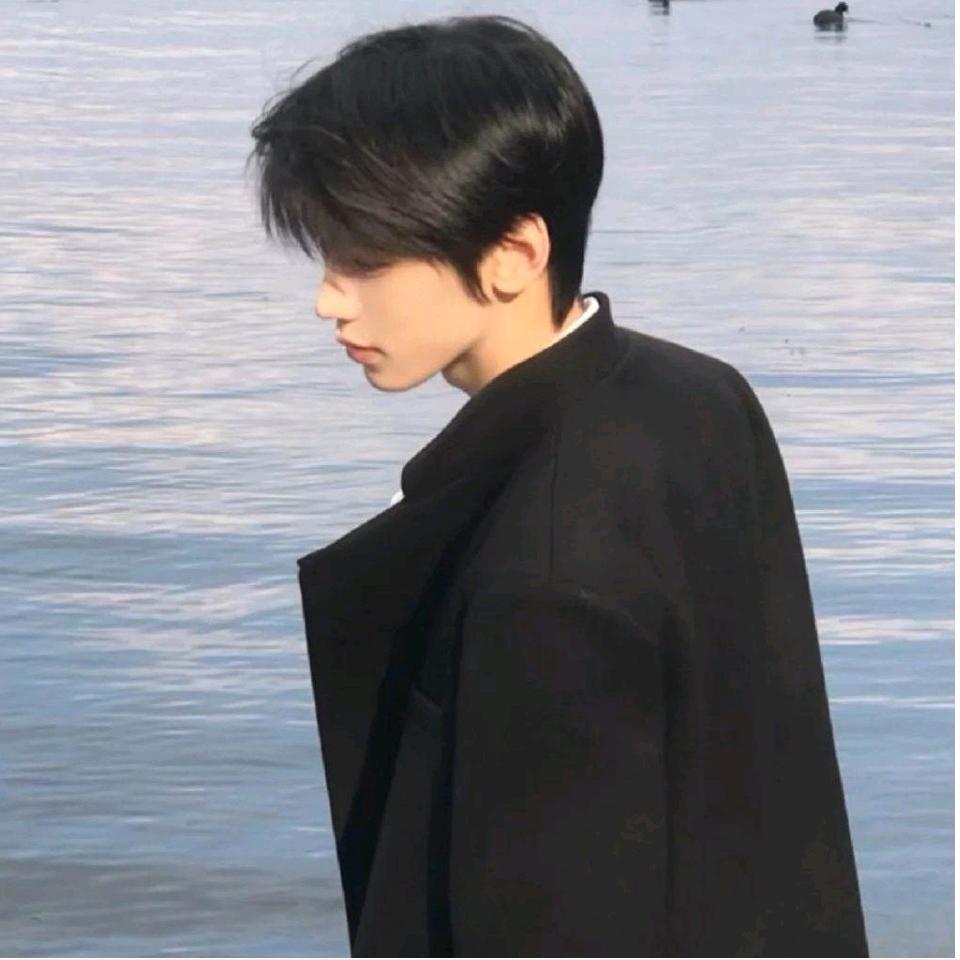 托管人生等幸福😁