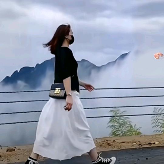 喜笑颜开。