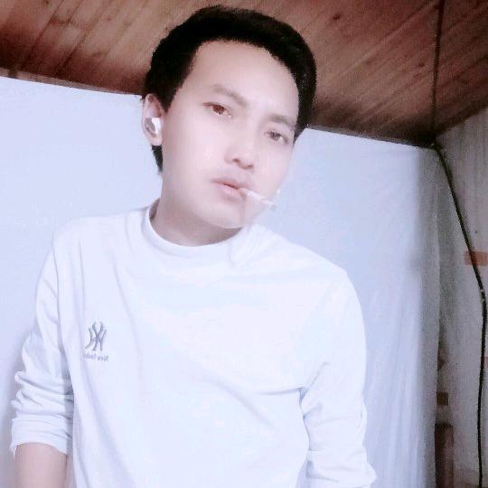 ，李强