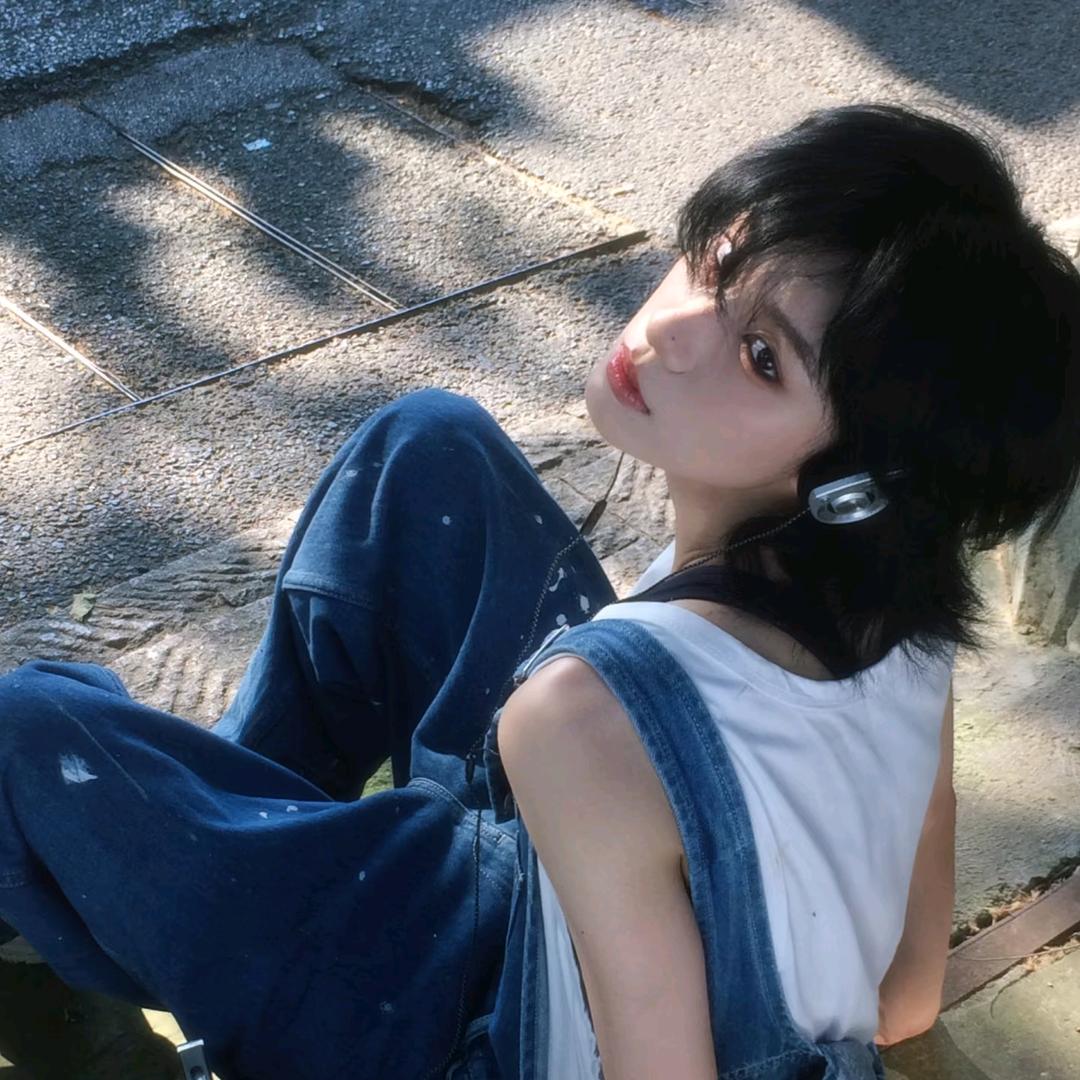 云层里的星光