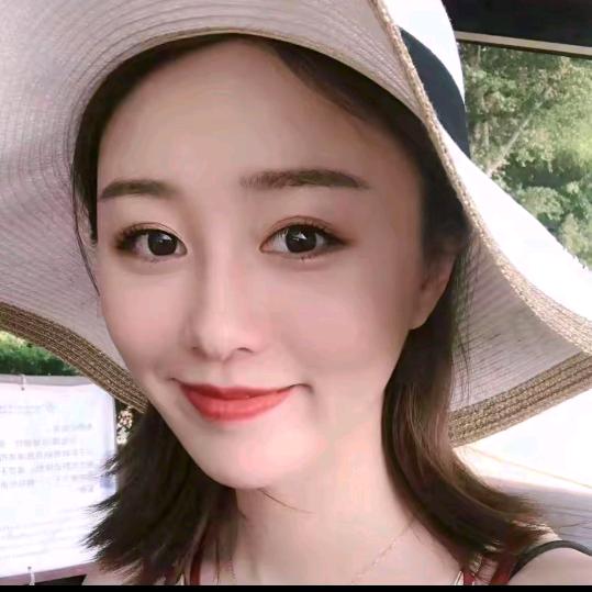 邱莹莹～时尚穿搭