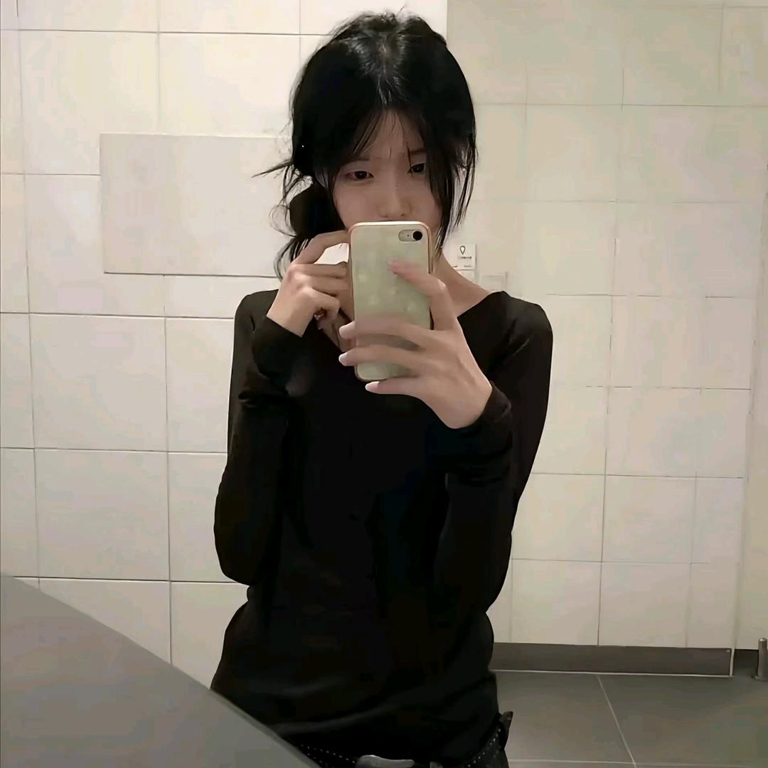 婷婷控.y