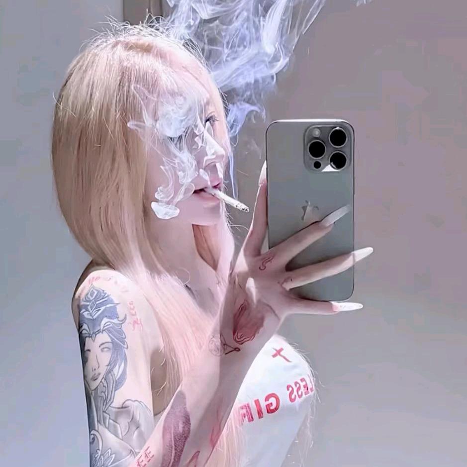 ℳ̶̶̶̶♡̶҉祁蒽꧔ꦿ℘🚬