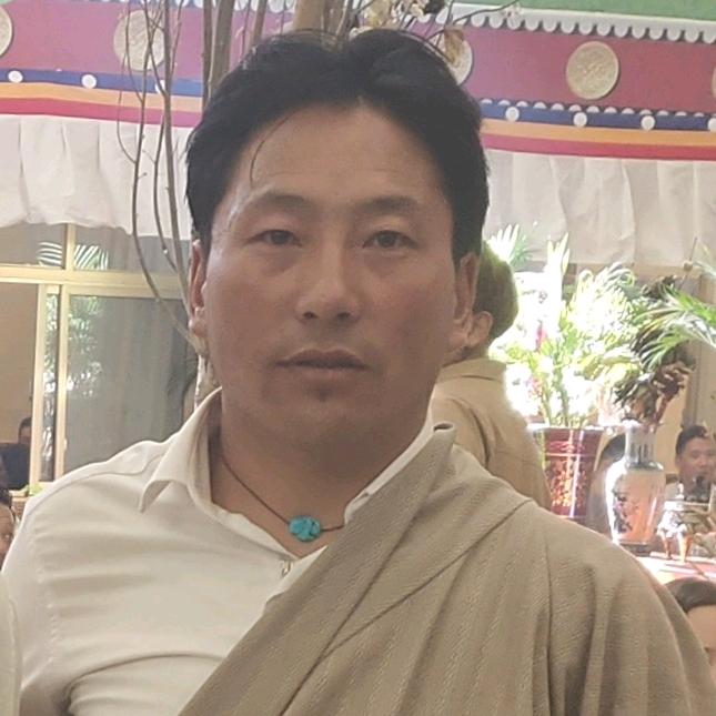 阿克卓巴
