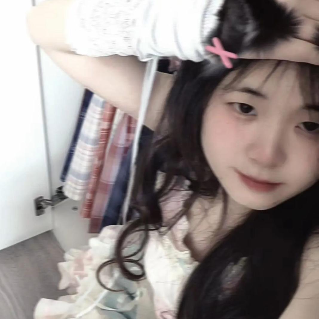 牛爷爷cos性感猫娘勾引隔壁人妻壮壮妈