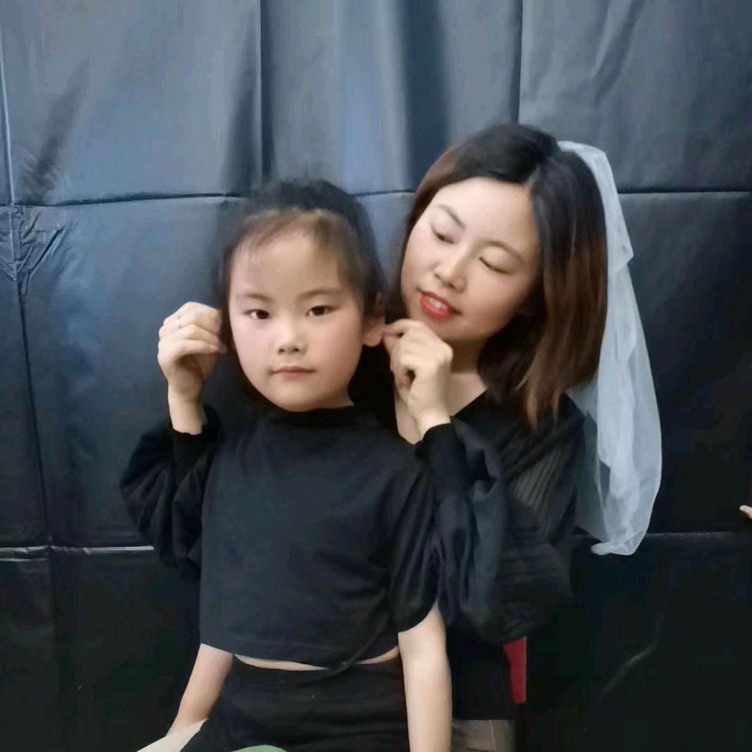 小小嘉艺