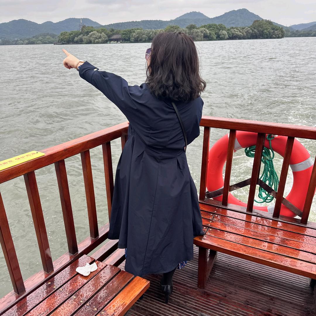 初见花艺(鲜花店)