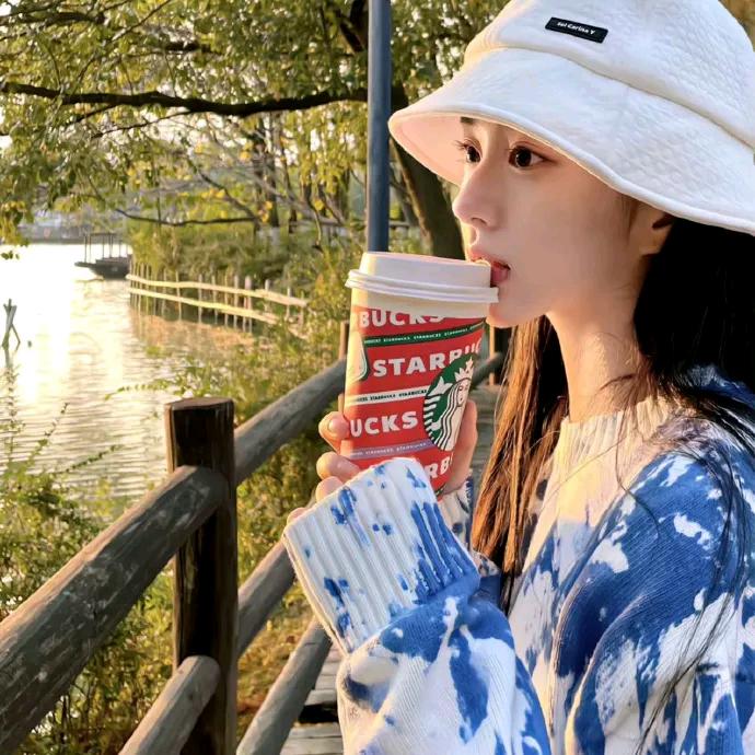 奇瑞风云新能源｜画花的贝贝