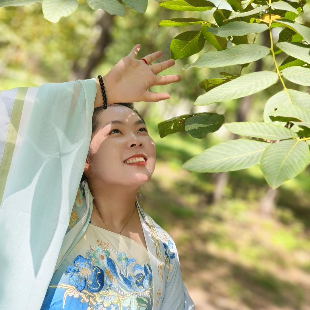 是月月啊