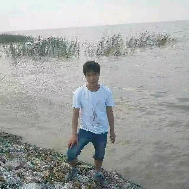 管彦训