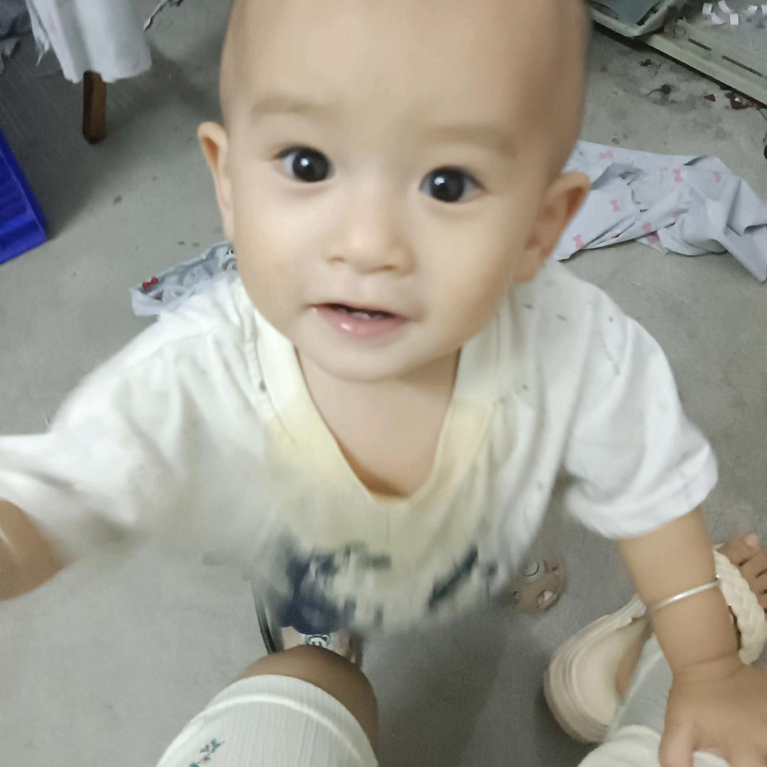 别假装不在意，你明明心动了
