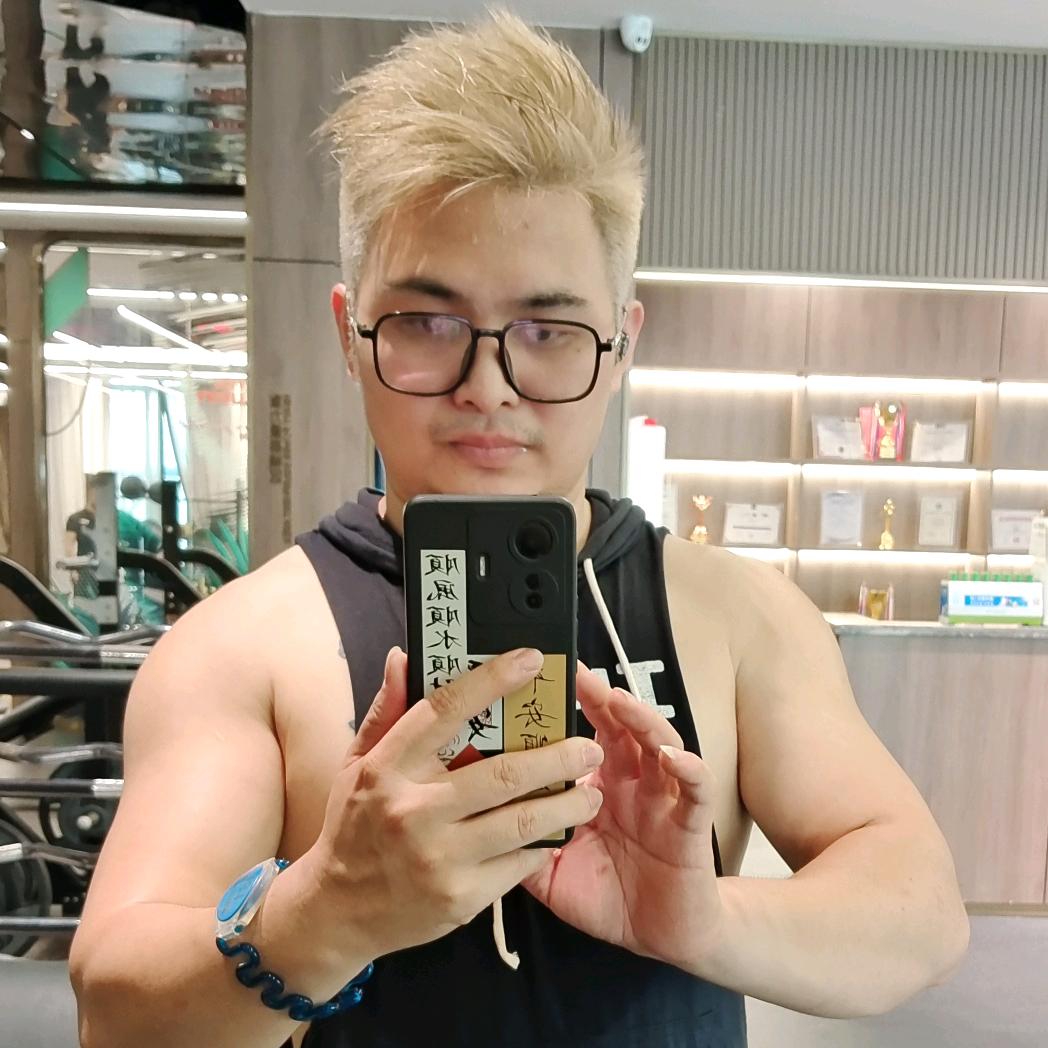 噂嘟假嘟胖嘟嘟