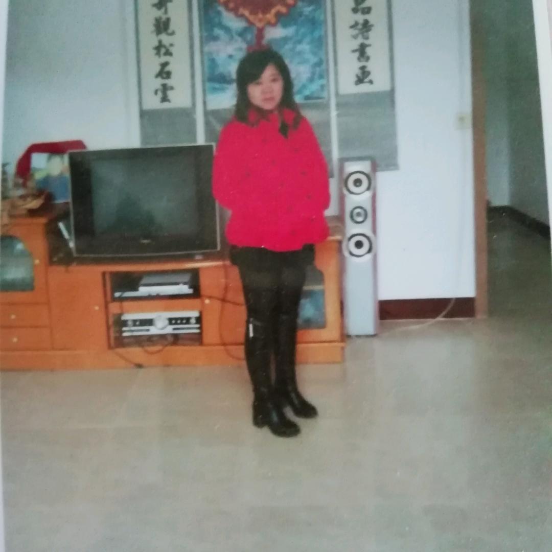 晓晓  🎤（唱歌）