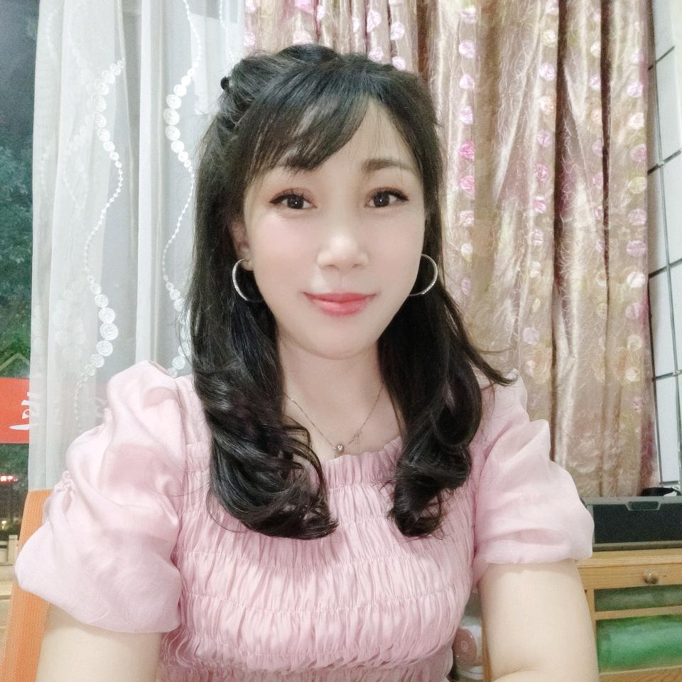 在石门开足浴店的娇姐