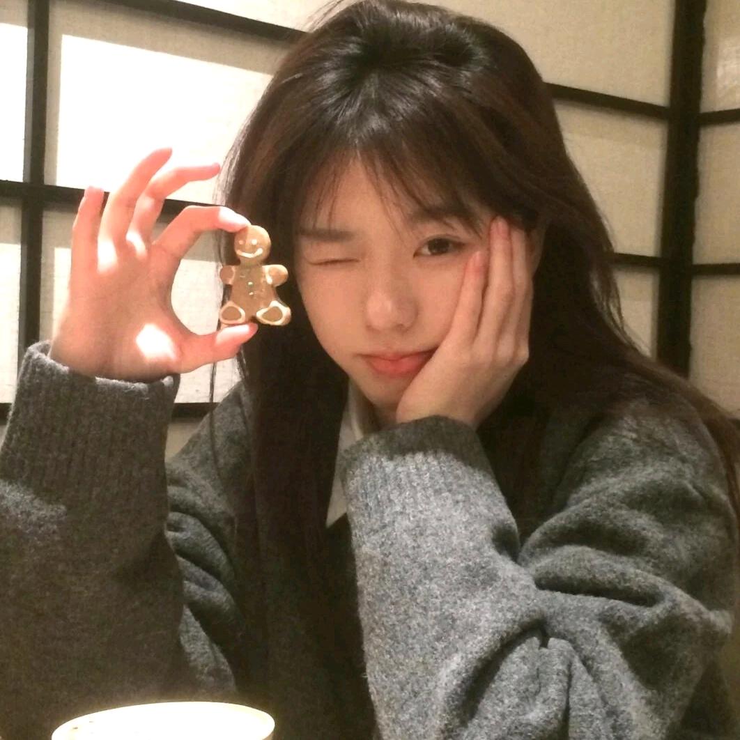 七七_