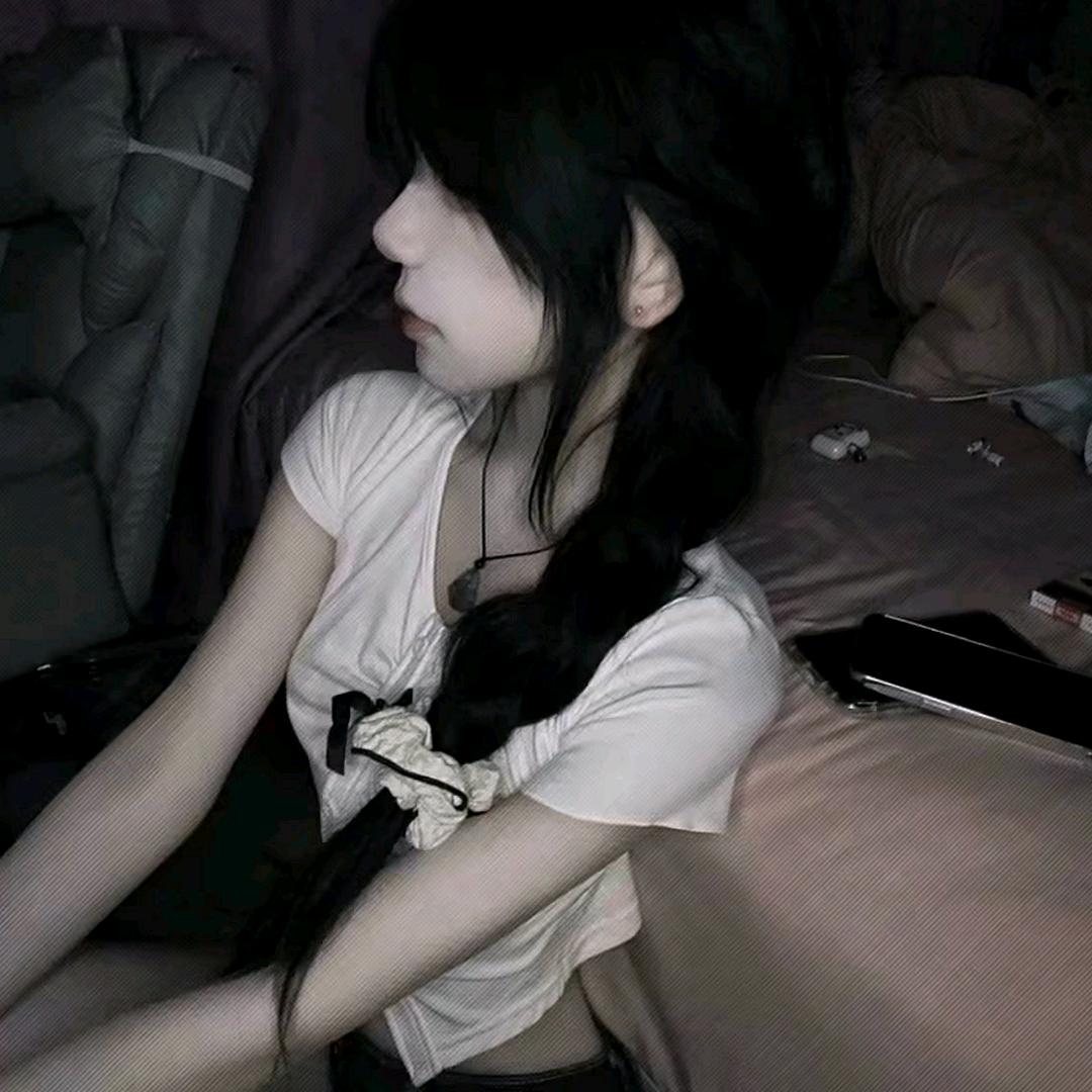 ^思念₍˄·͈༝·͈˄*₎◞̑̑