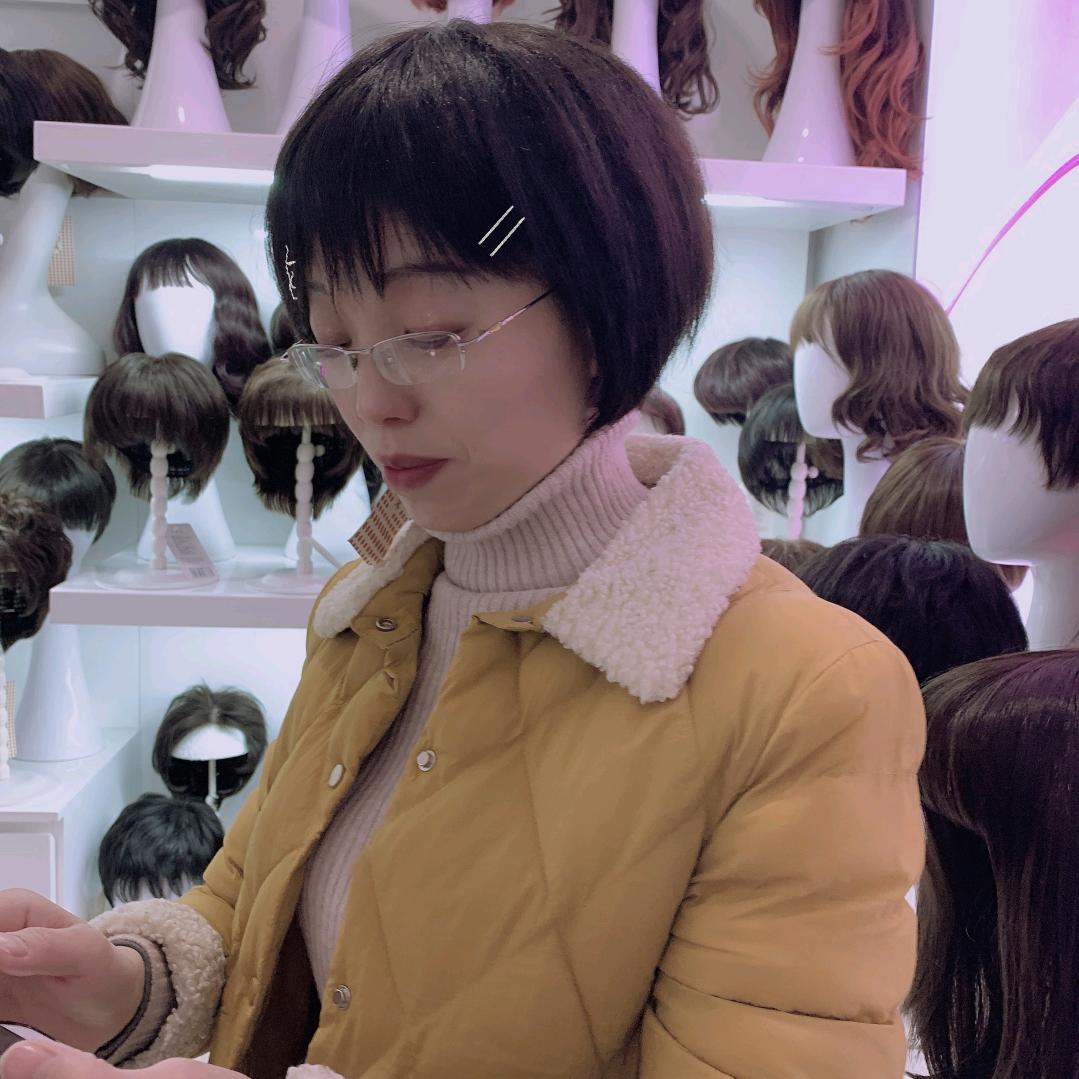 娄底假发万豪二楼sleek专柜