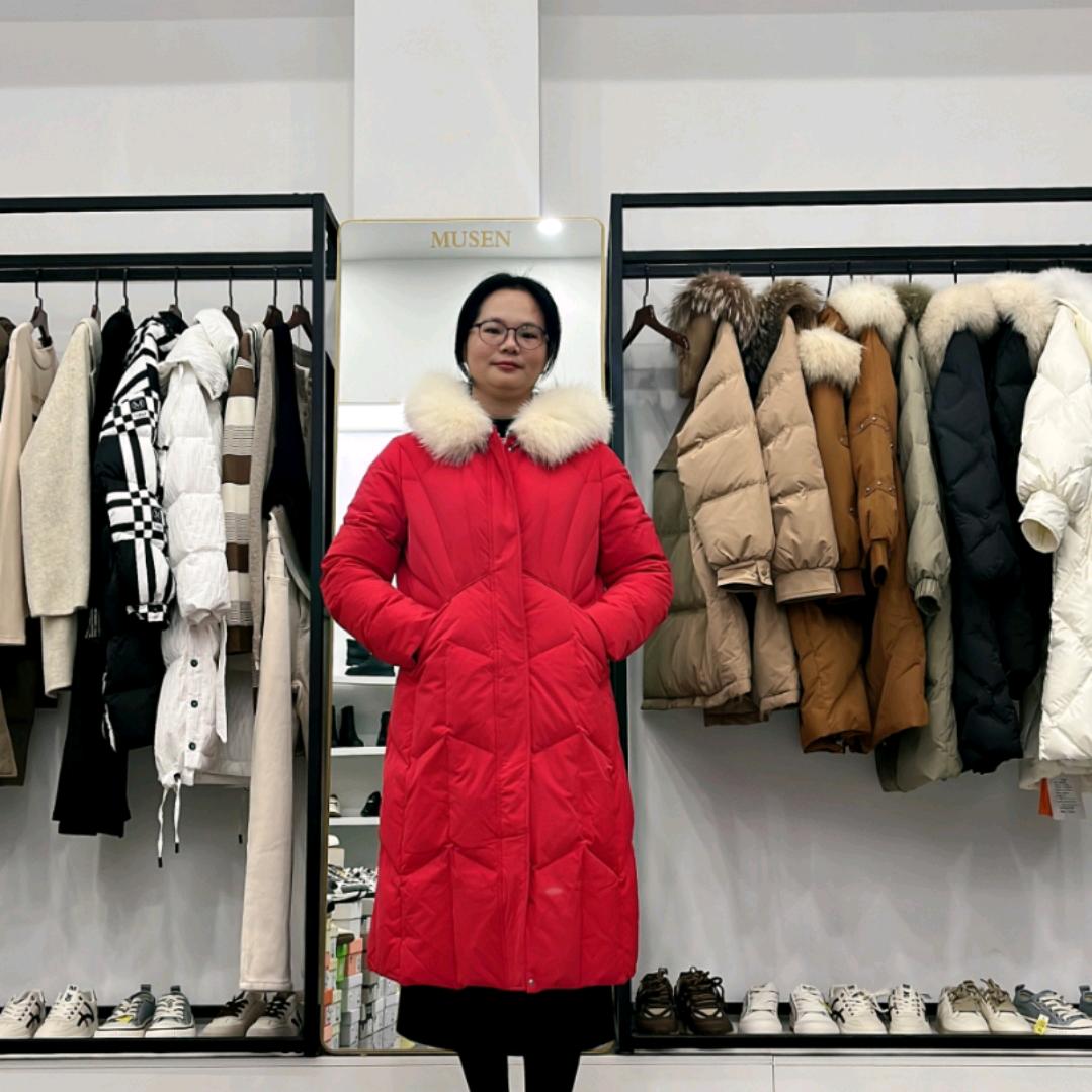 芊足鞋服杨妮子