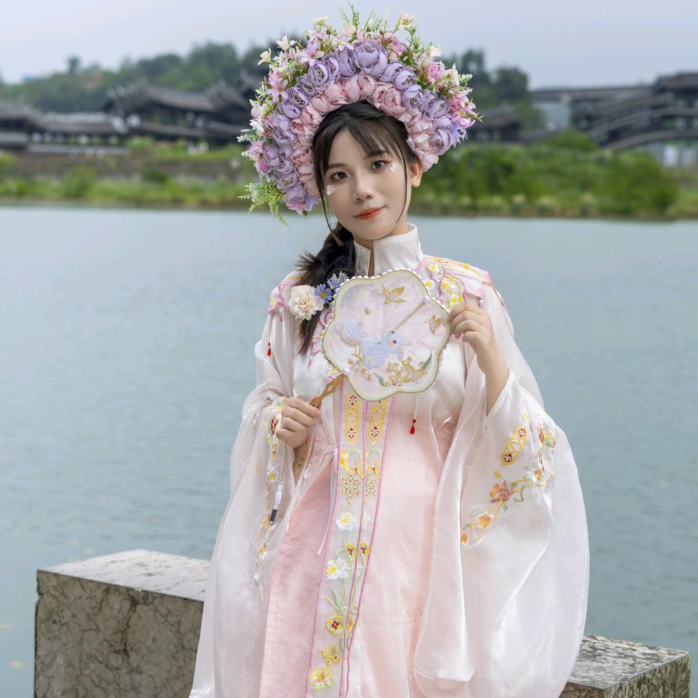 @小说的世界你不懂@