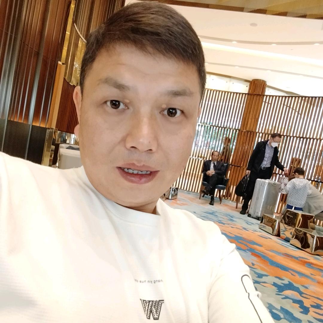 我是最快乐的。
