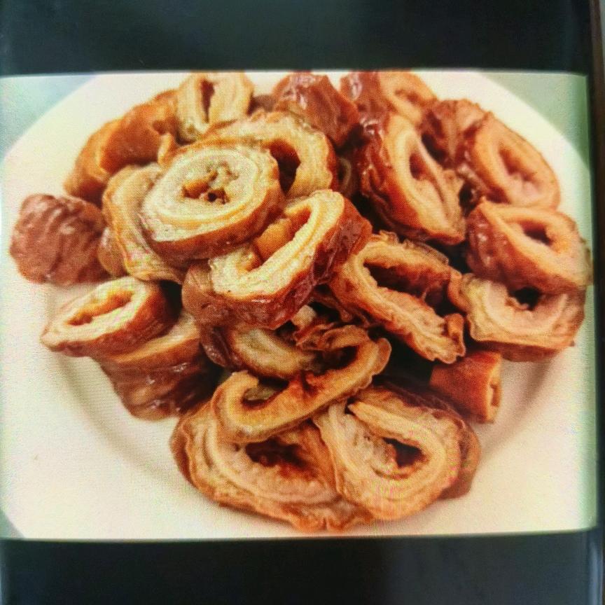 卖大肠头，猪头肉的废柴。(好物在橱窗)