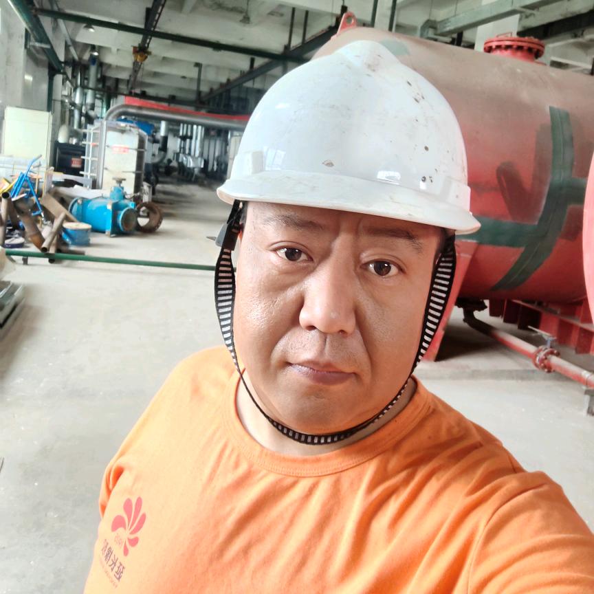 ╭( ′• o •′ )╭☞欢总驾到