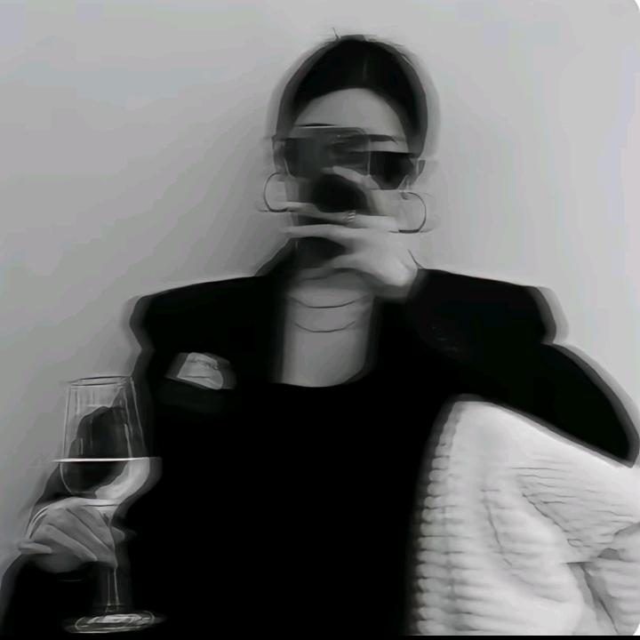 💅美女也会ᵉᵐᵒ