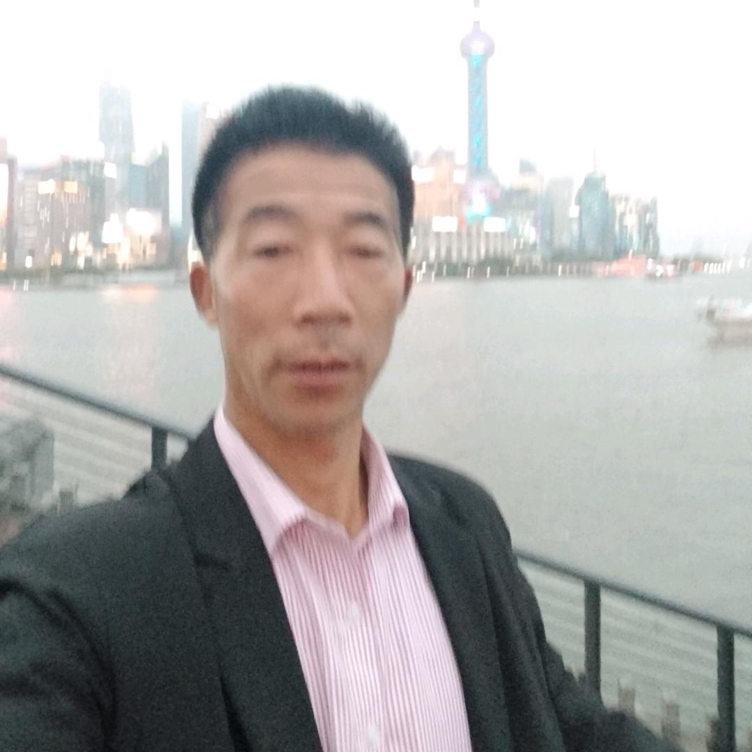 好男人`董三