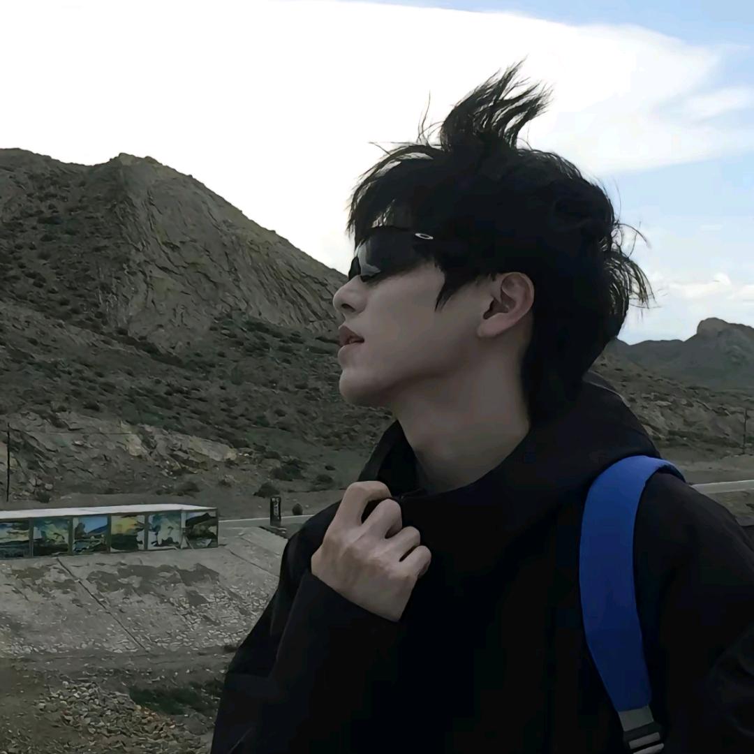 姚子皓爱玩游戏