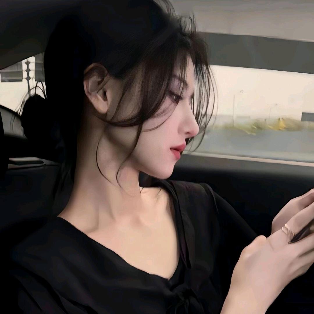 闻歆.