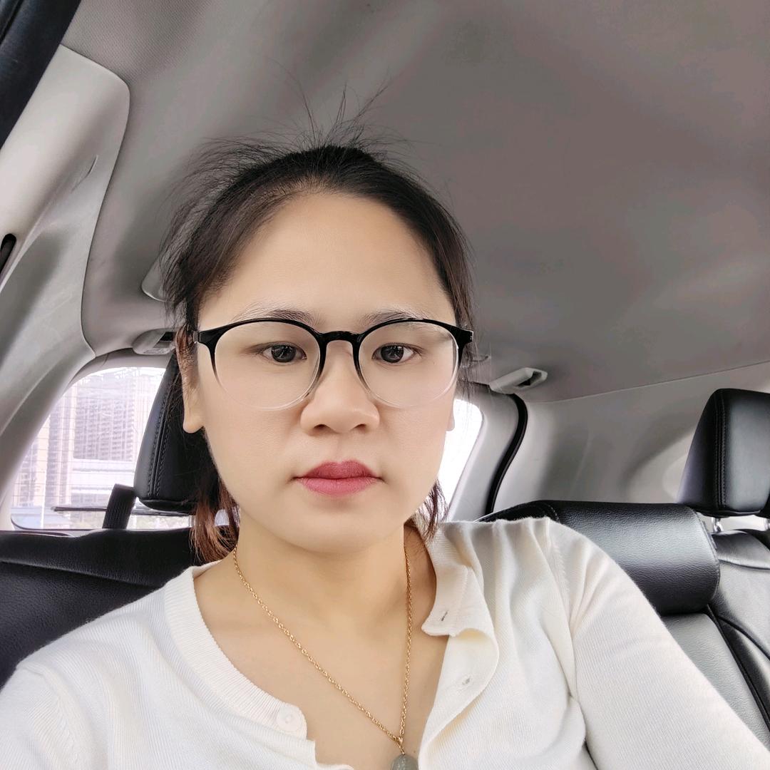 鹤立鸡群