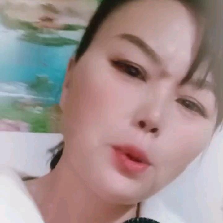 单身姐姐。
