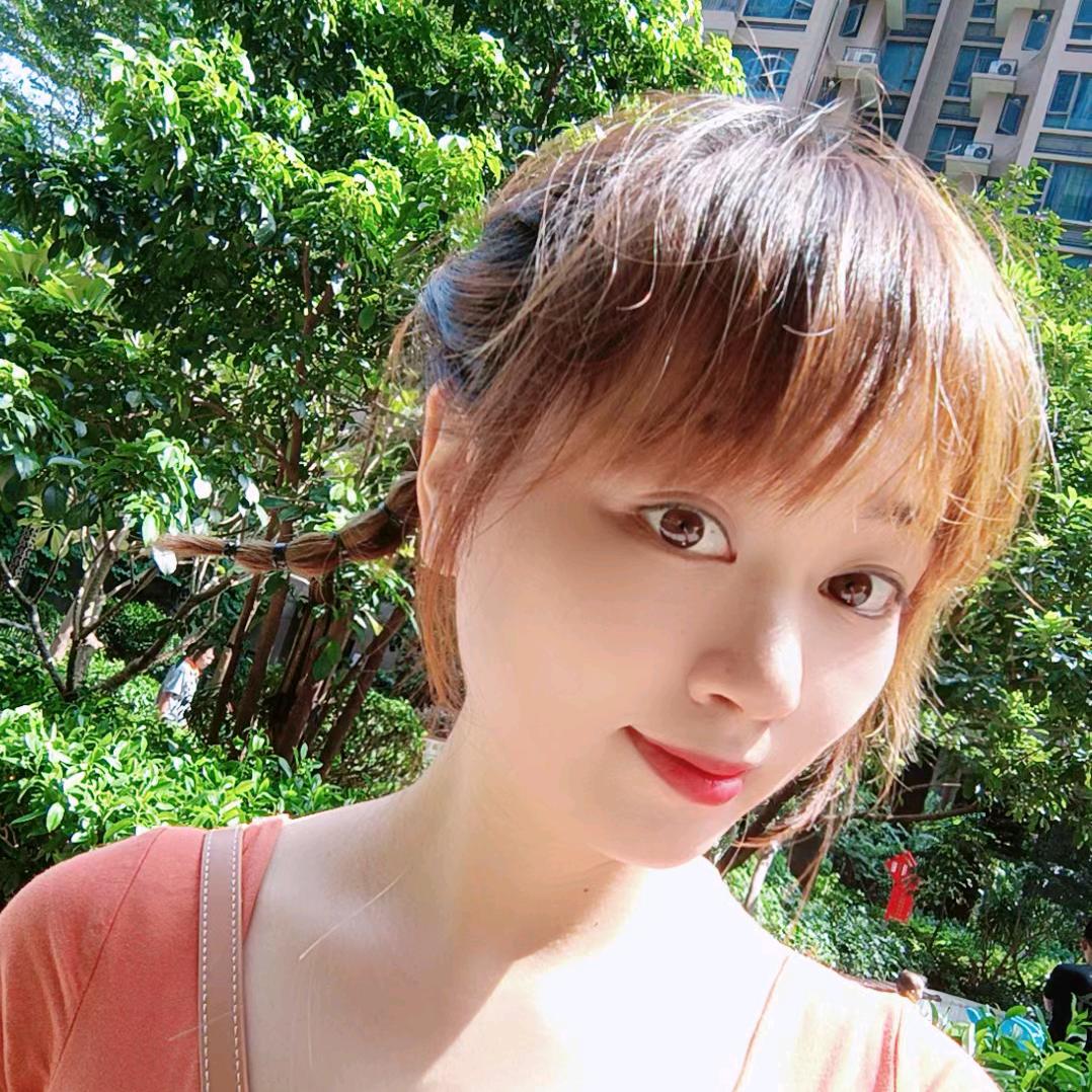 👀大眼睛小酒窝🥰
