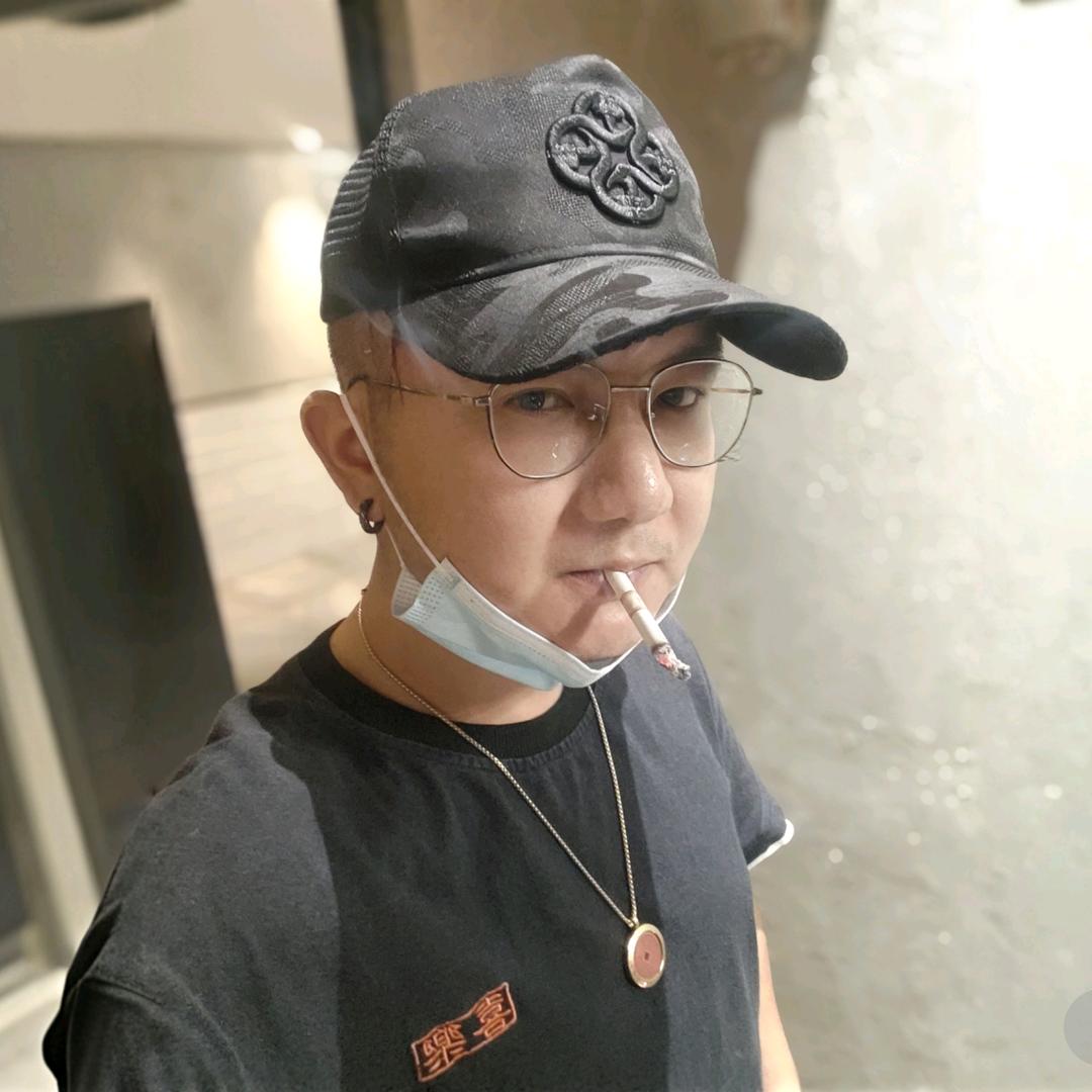 🎶👑丶青歌🌙