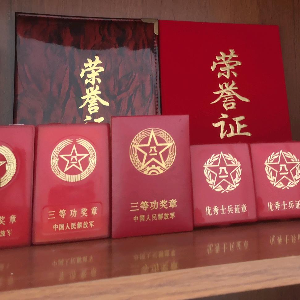 韓是壹隻丑蛤蟆