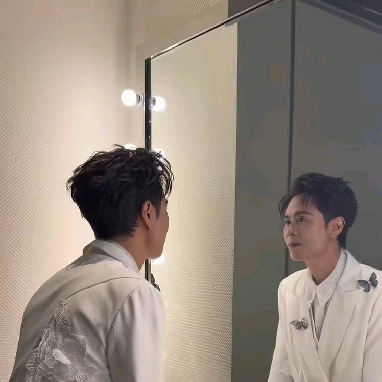 新歌还不断继续努力