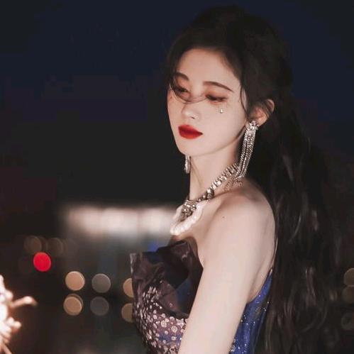 女施主〖〗受惊了