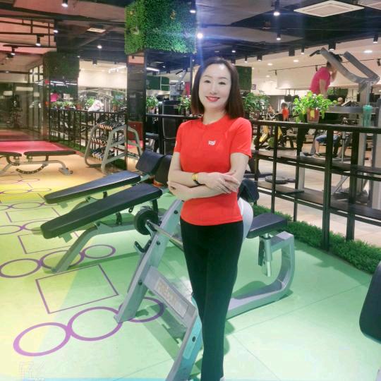 秋燕老师糖圈运动操